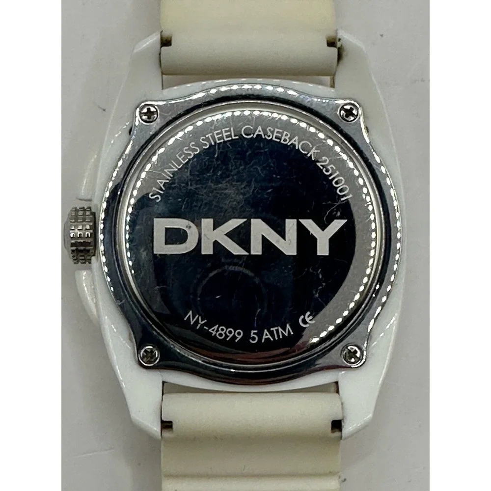 Dkny band has
